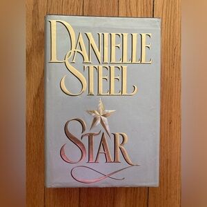 Danielle Steel STAR hardcover book
